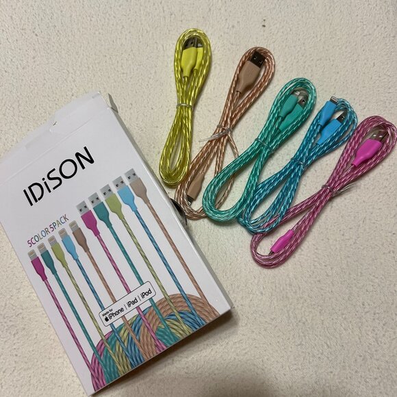 IDiSON 5 Color 5 Pack iPhone iPad Charging Cables. New never used. (1007) - Picture 1 of 3